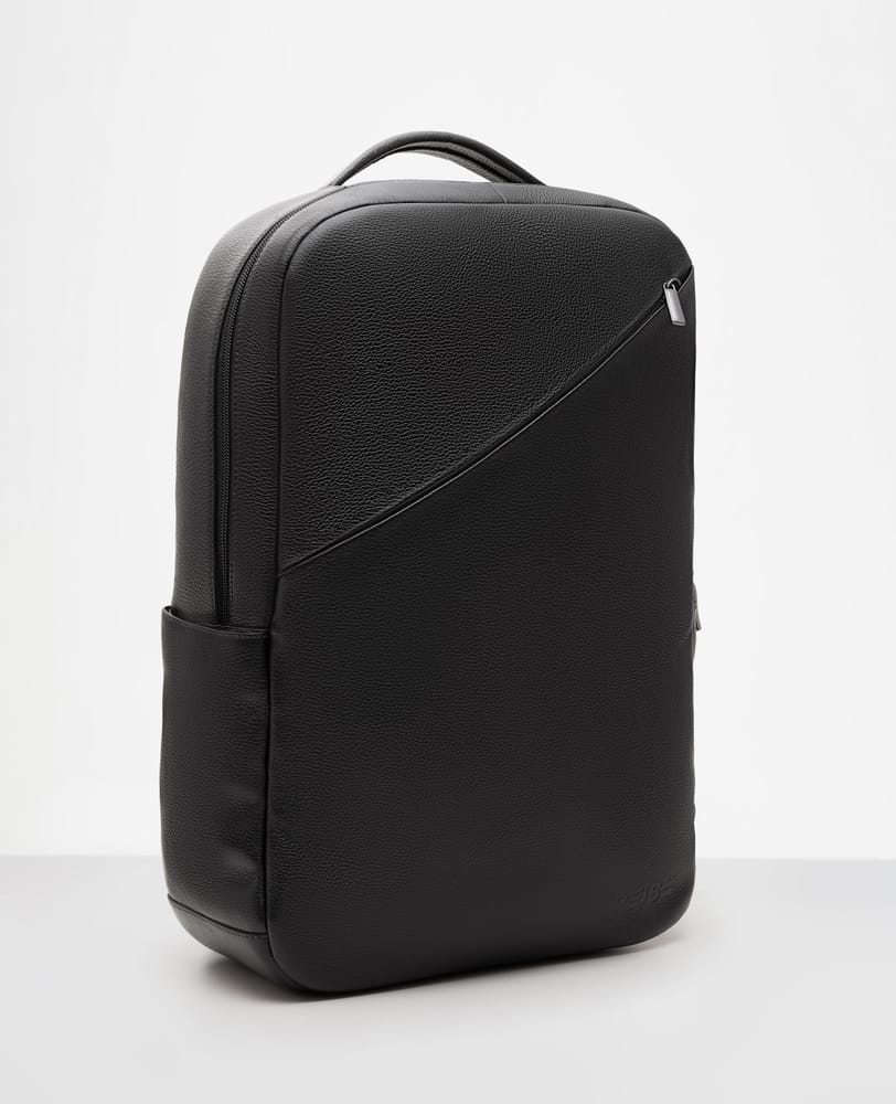 Mochila de couro preta Munich detalhe