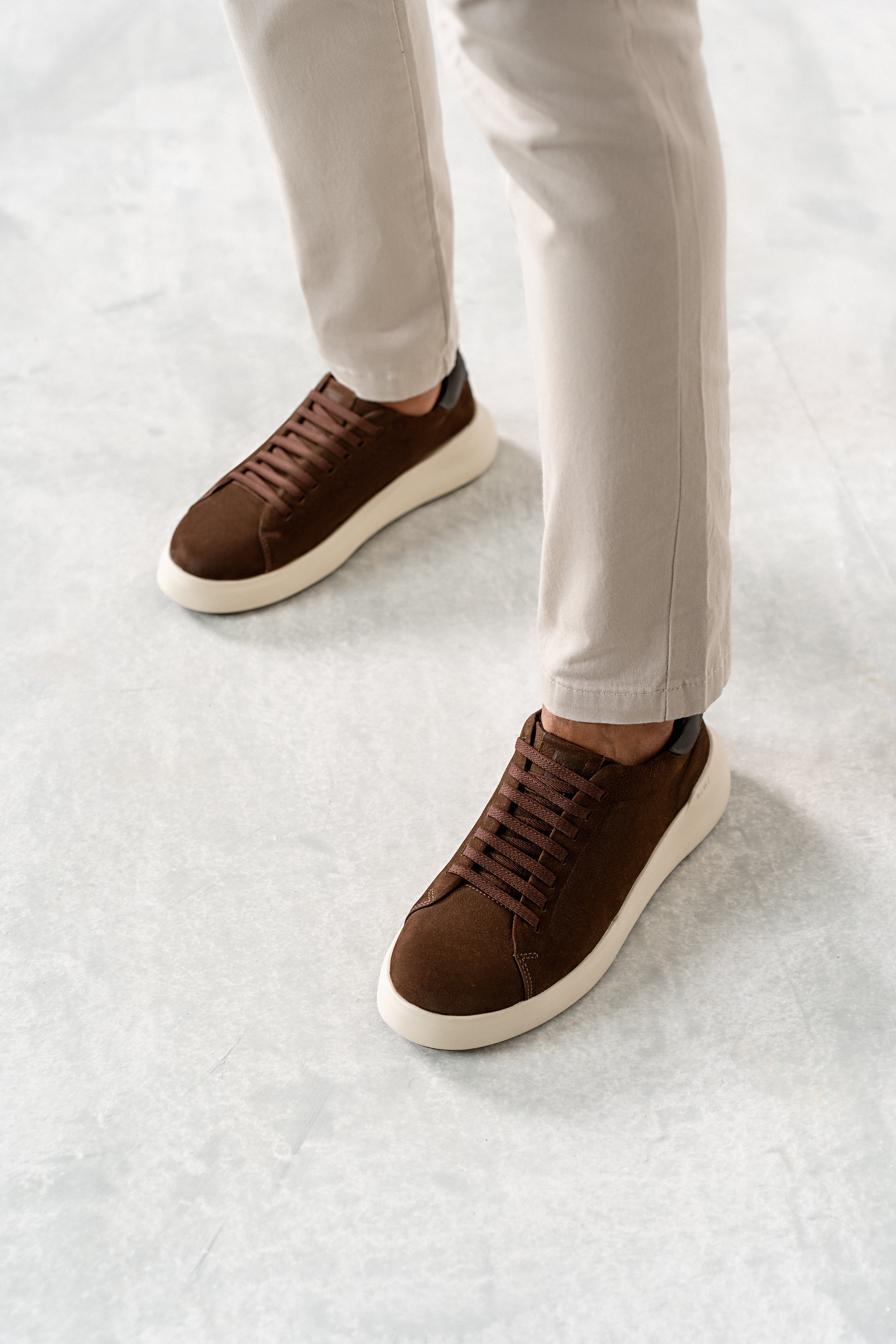 Tenis Casual Nobuck Marrom RS6 GT No pe