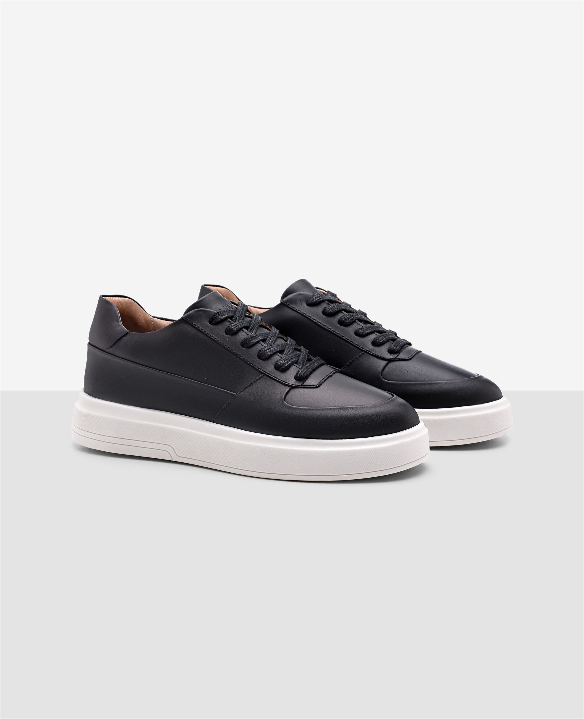 Tenis Casual Preto RS7 Avant Lateral externa