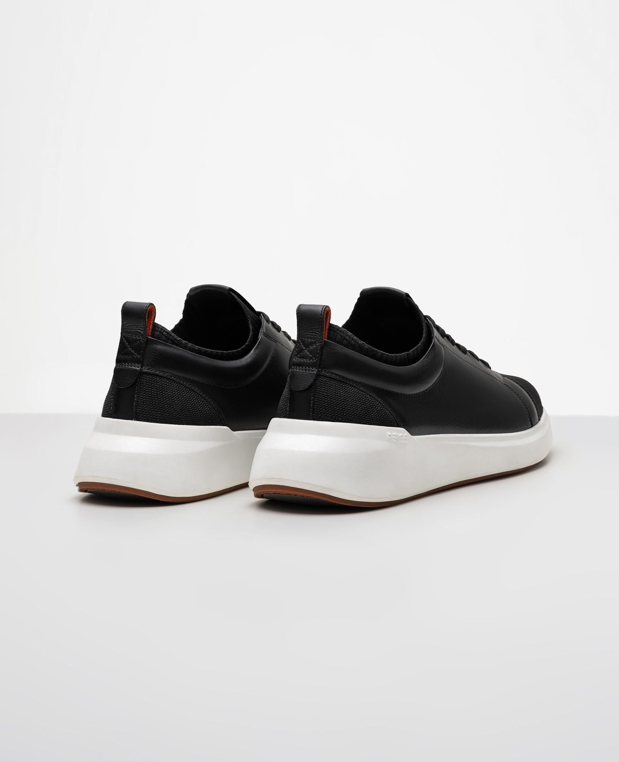 Tenis Casual Preto RS Knit GT Vista traseira