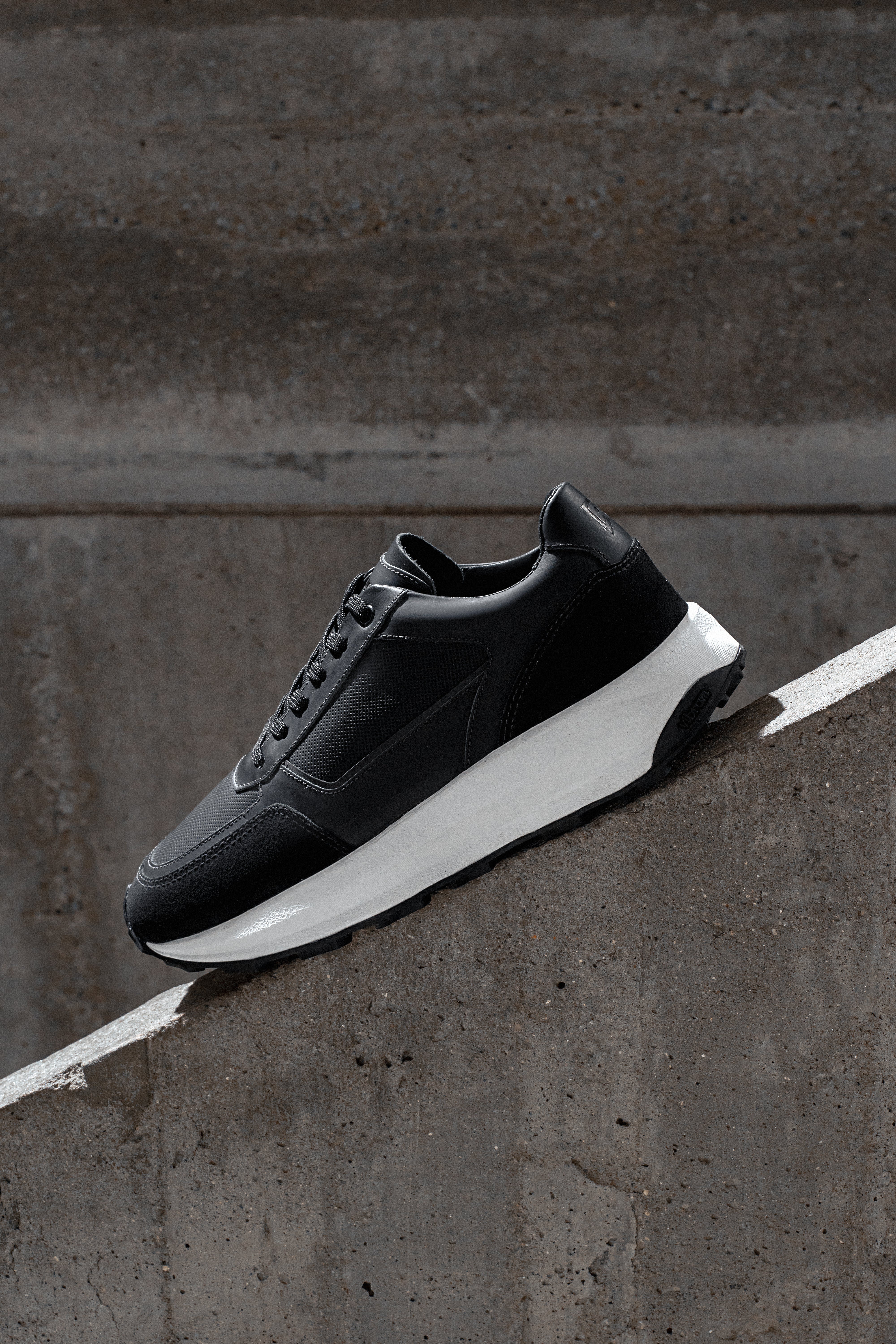 Tenis de Couro Preto 911 Carrera Lateral