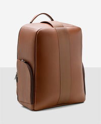 Kit em Movimento Reise – Mochila Marrom e Necessaire Stuttgart em Couro Premium