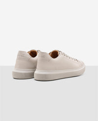 Tênis de Couro Off White RS6