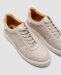 Tênis Casual Off White Carrera