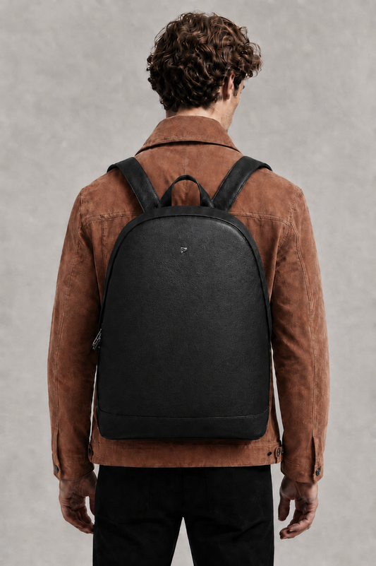 Mochila Barcelona Saffiano Preta