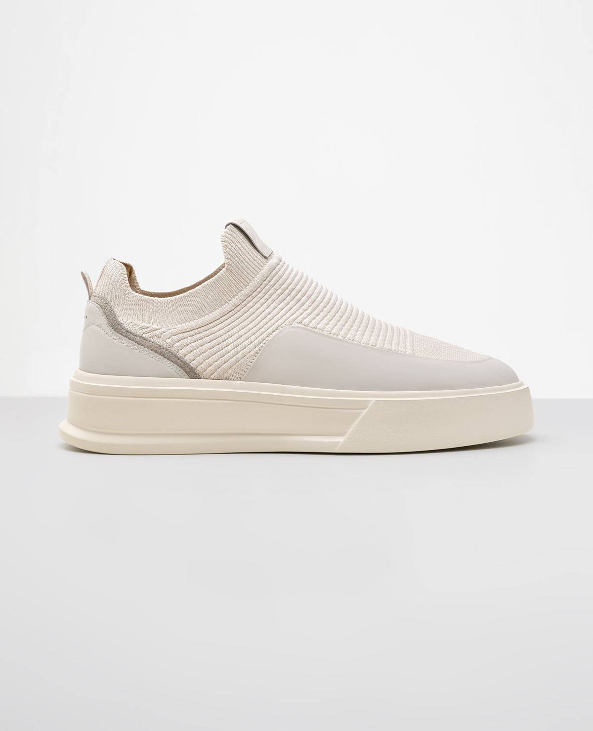 Tênis Casual Phantom Knit Off White