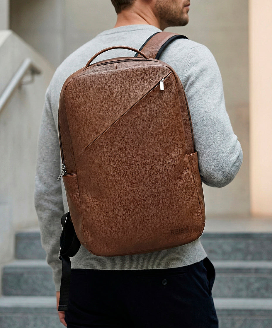 Mochila de Couro Marrom Munich Modelo