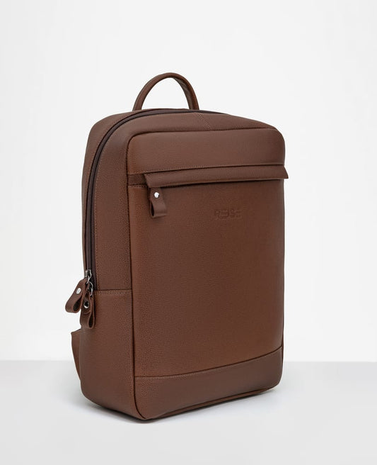 Mochila couro marrom e Minimal vista frontal