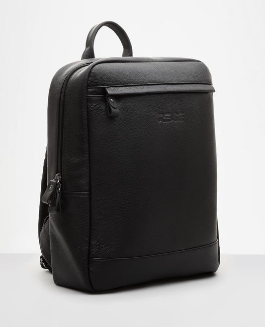 Mochila de couro preta Minimal vista frontal