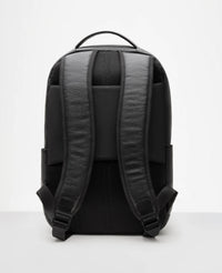 Mochila de couro preta Munich vista traseira com alcas