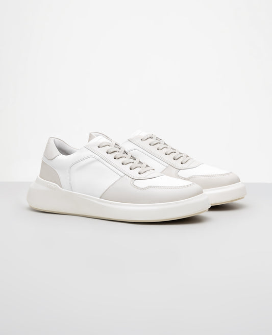 Tênis de Couro Off White 911 GT