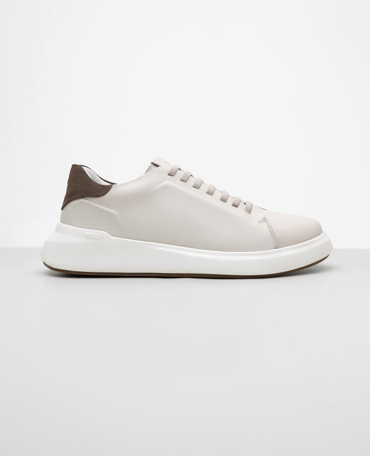 Tênis de Couro Off White RS6 GT