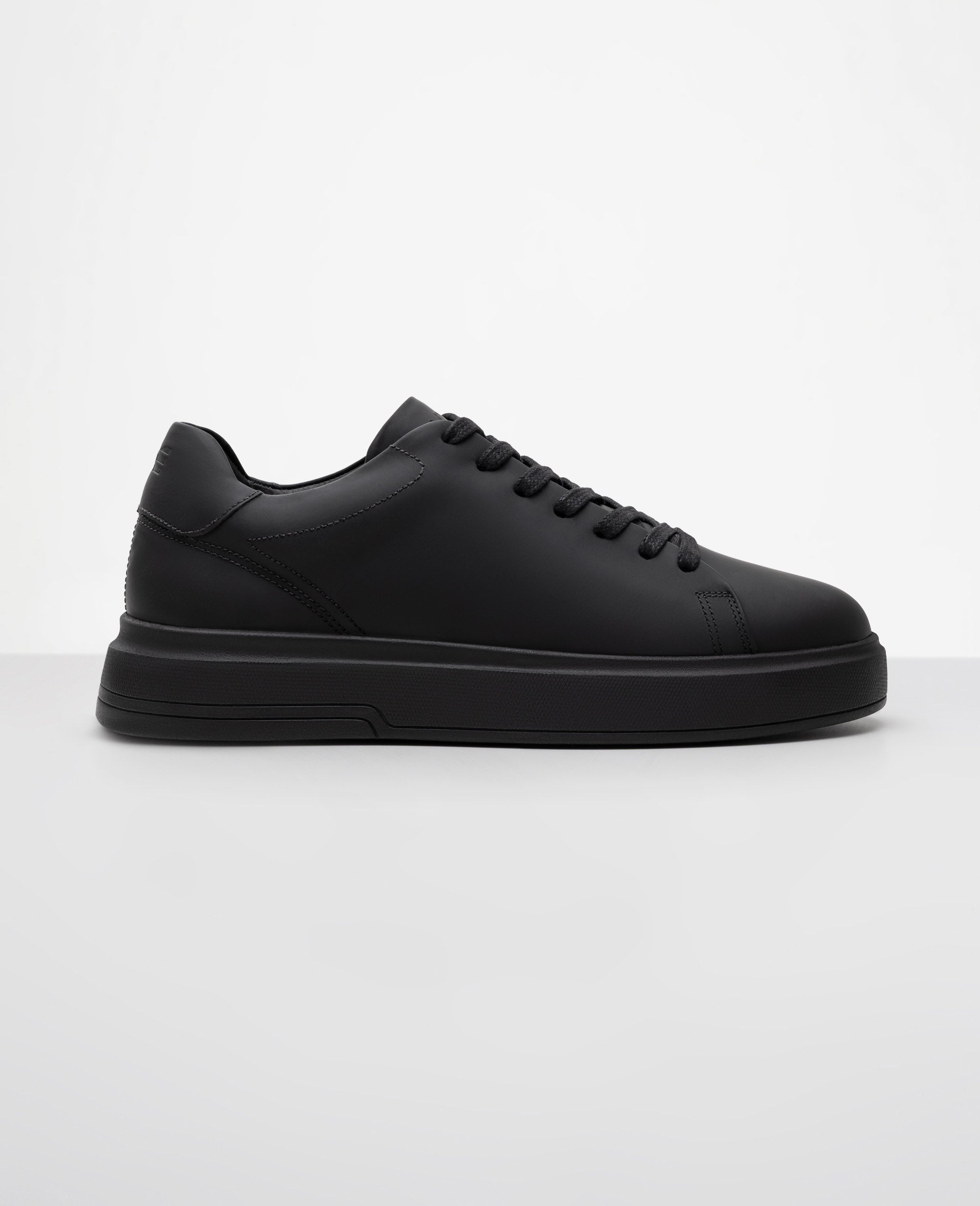 Tenis Casual All Black RS6 Avant Lateral