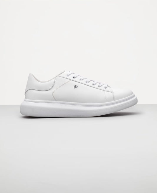 Tênis casual branco masculino RS3 Reise em couro nobre vista 3/4