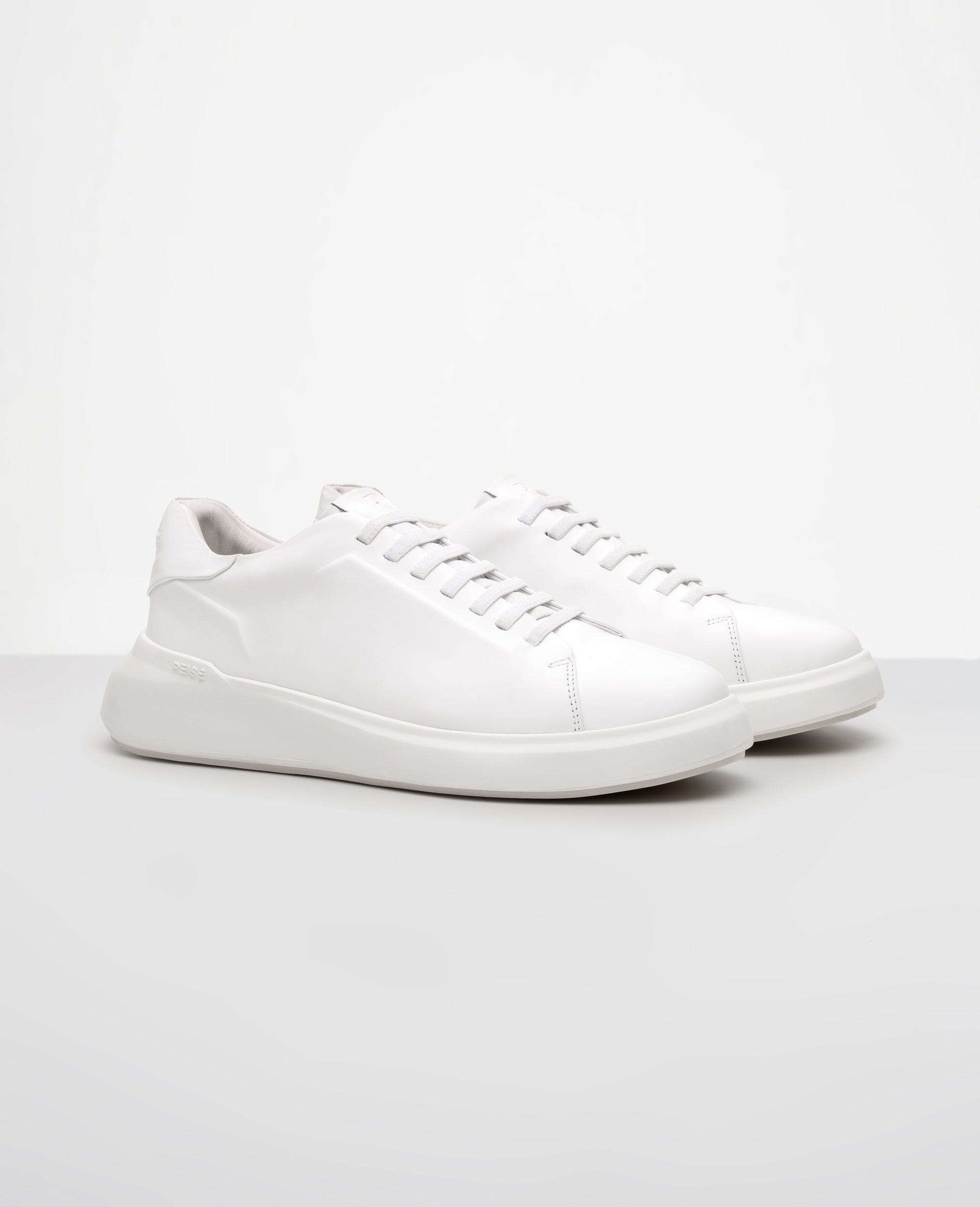 Tenis Casual Branco RS6 GT Lateral