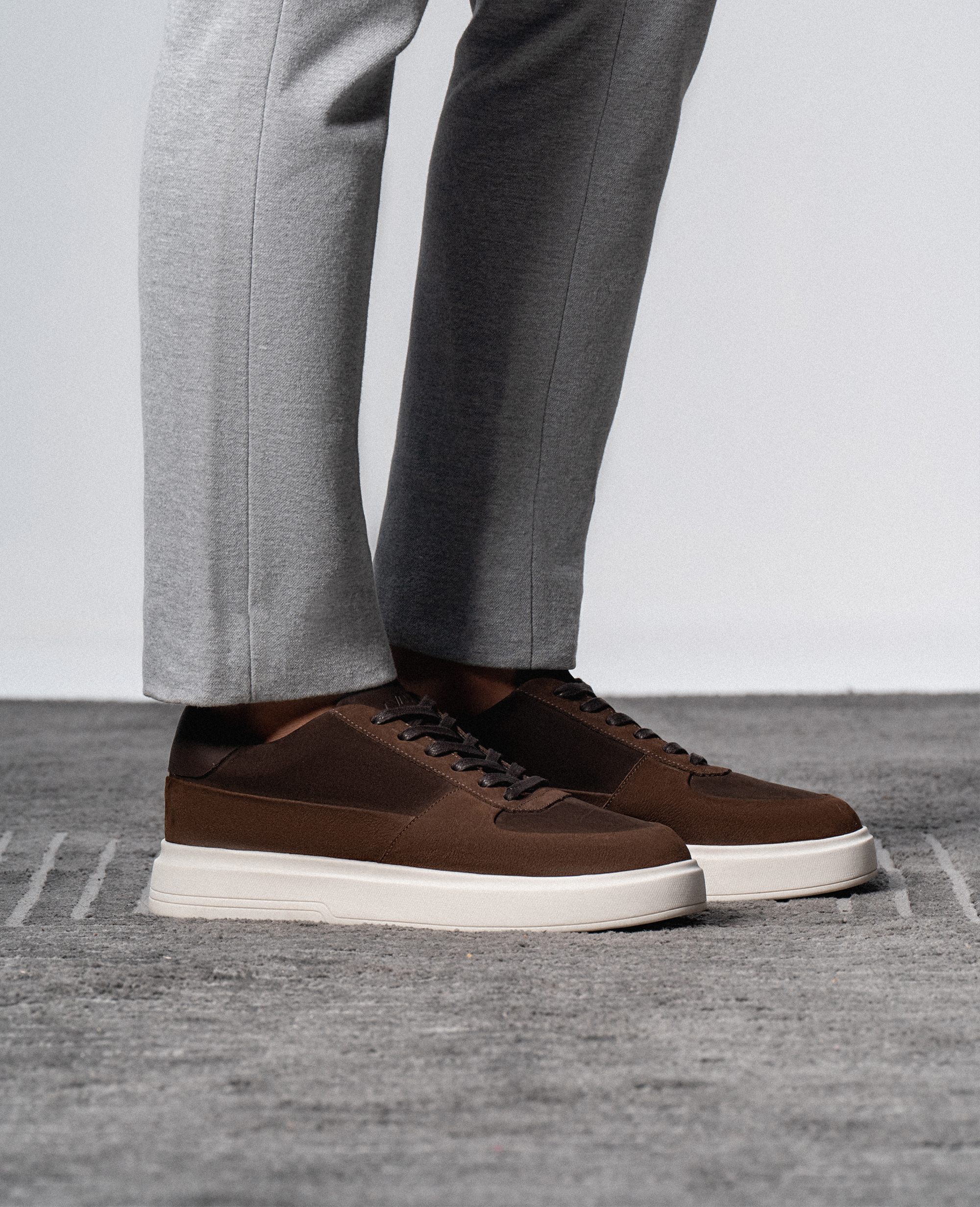 Tenis Casual Marrom RS7 Avant No pe