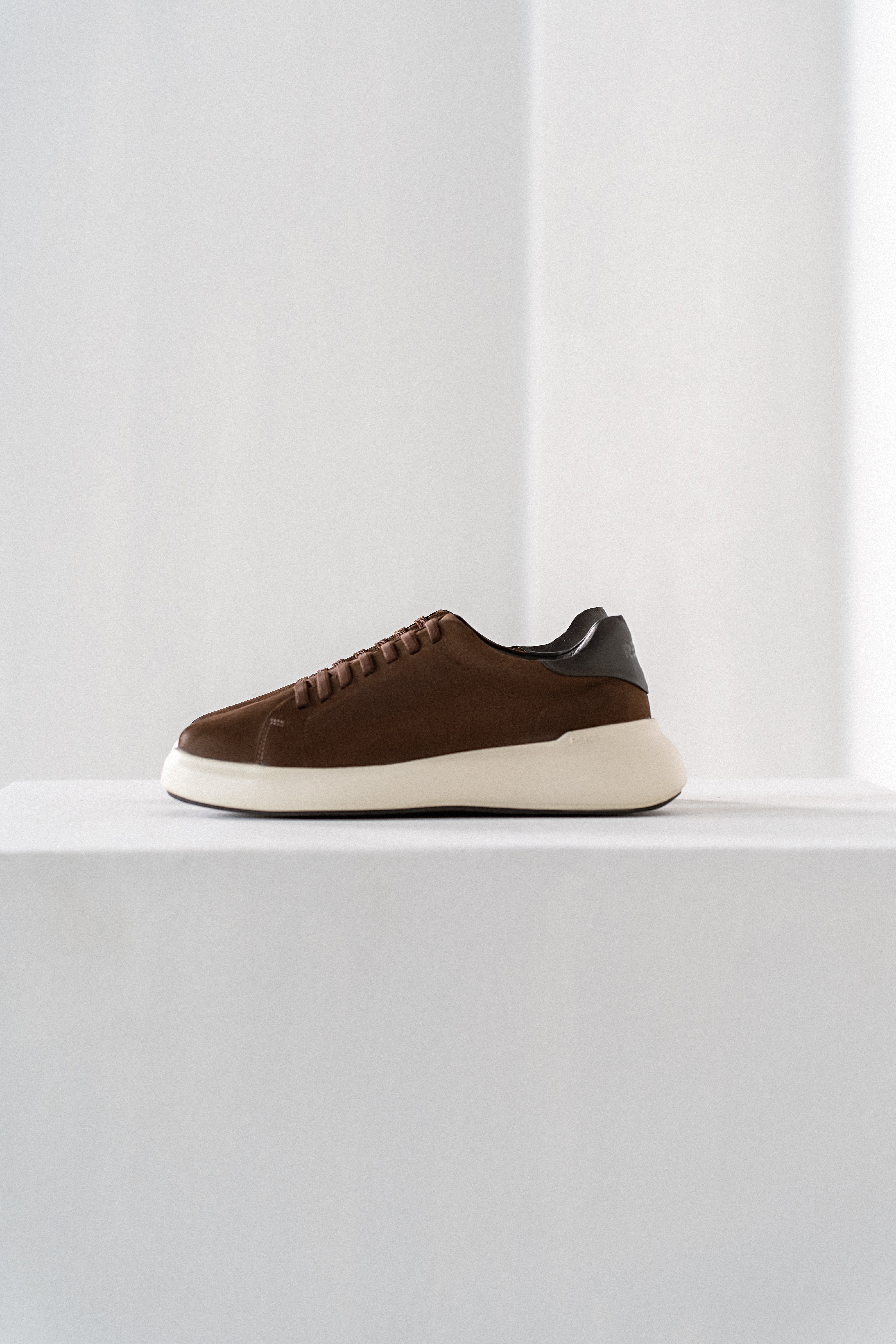 Tenis Casual Nobuck Marrom RS6 GT Lateral
