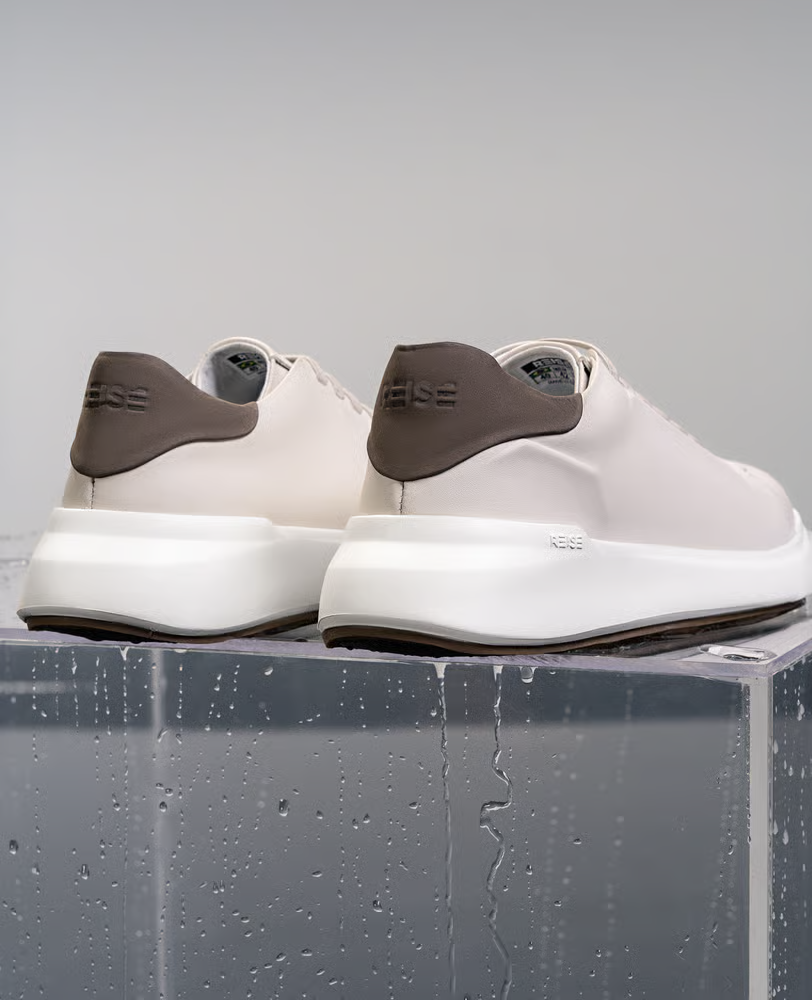 Tenis casual off white RS6 GT vista traseira do calcanhar