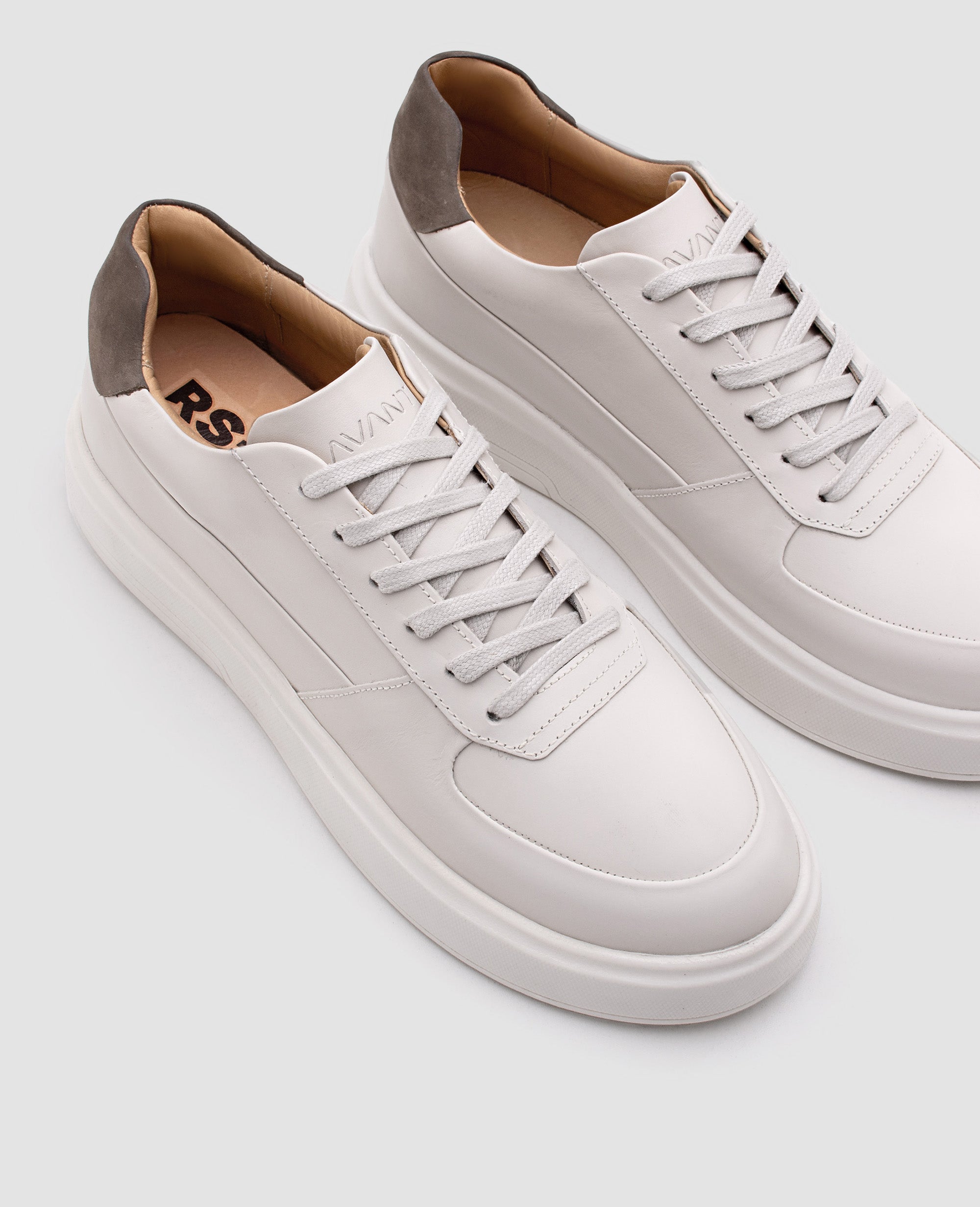 Tenis Casual Off White RS7 Avant Vista superior