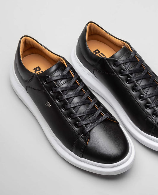 Tênis casual preto RS3 vista superior do cabedal