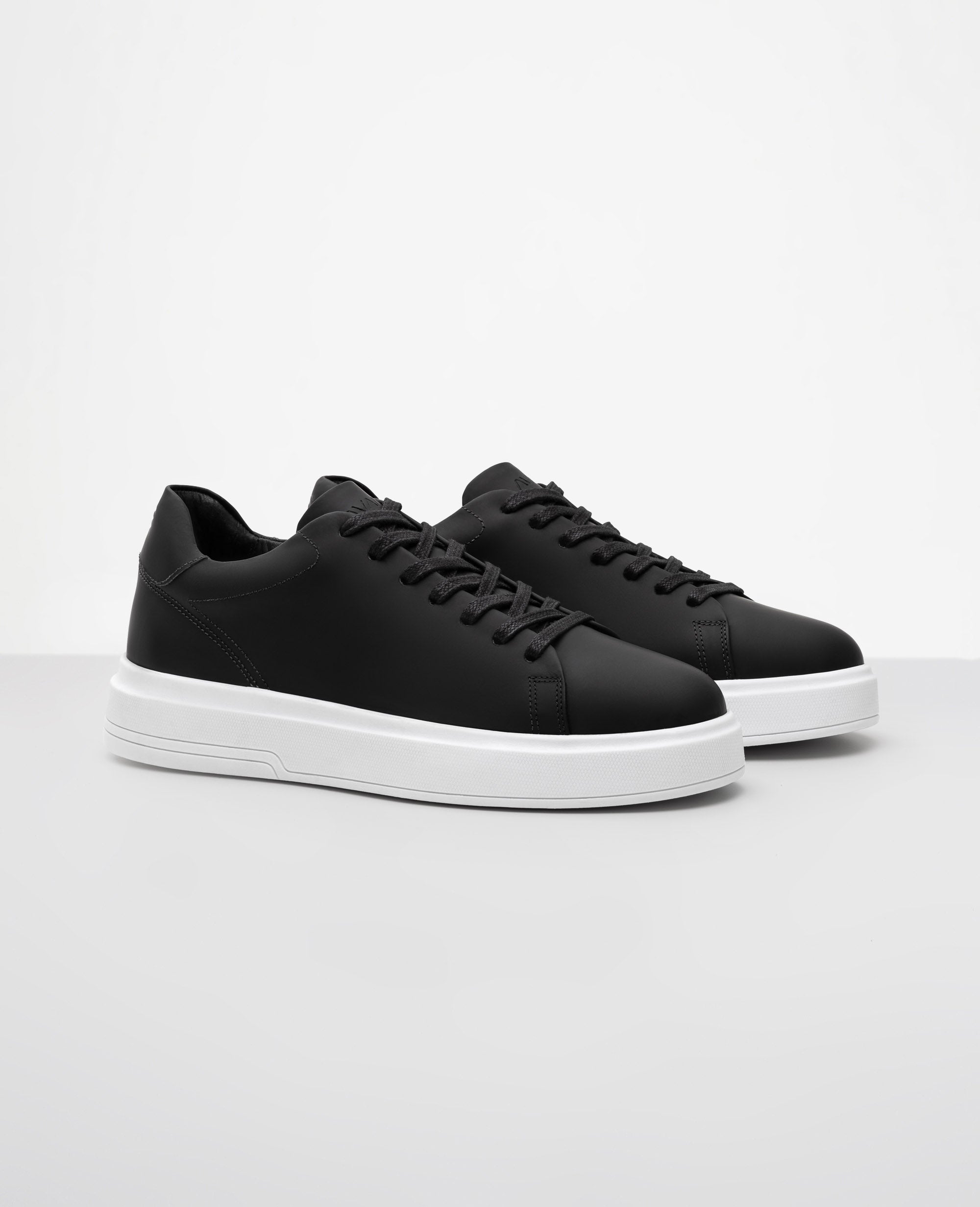 Tenis Casual Preto RS6 Avant Par na Lateral