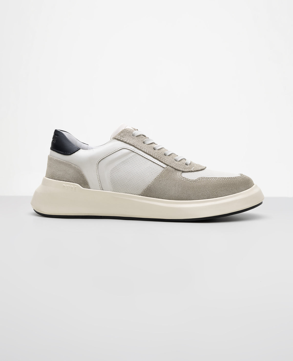 Tenis de Camurca Off White 911 GT Principal