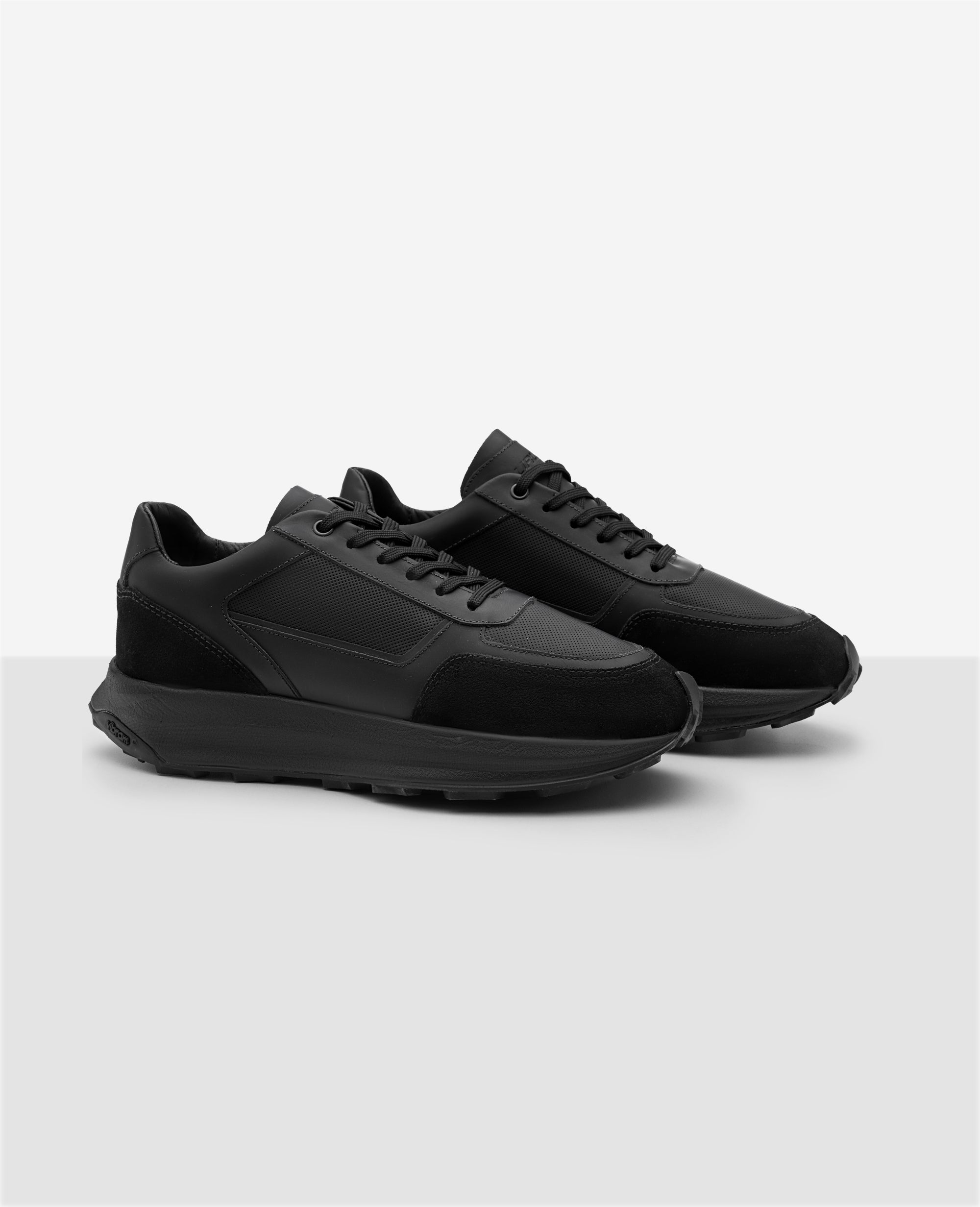 Tenis de Couro All Black 911 Carrera Lateral externa